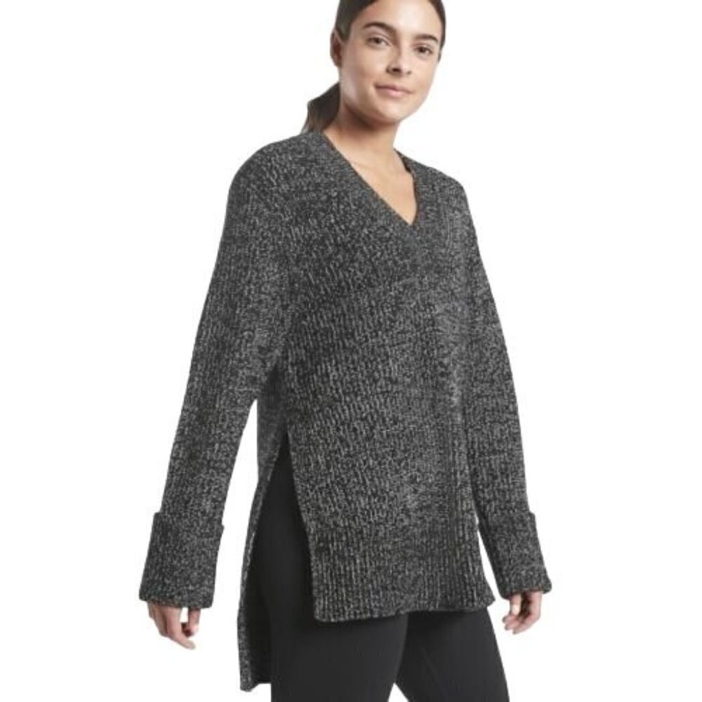 Athleta Women Shasta V-neck Oversized Chunky Sweater Sz XS High Low Side Slits